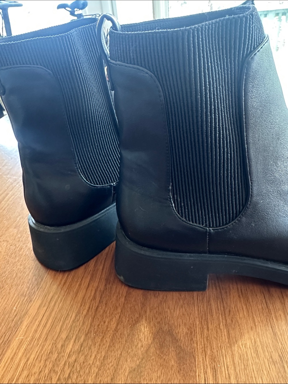 KENNETH COLE Chelsea Boot - Picture 4 of 10